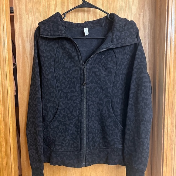 lululemon athletica Jackets & Blazers - Lululemon Athletica Womens Scuba Hooded Zip Up Jacket - Black/Gray Leopard Print